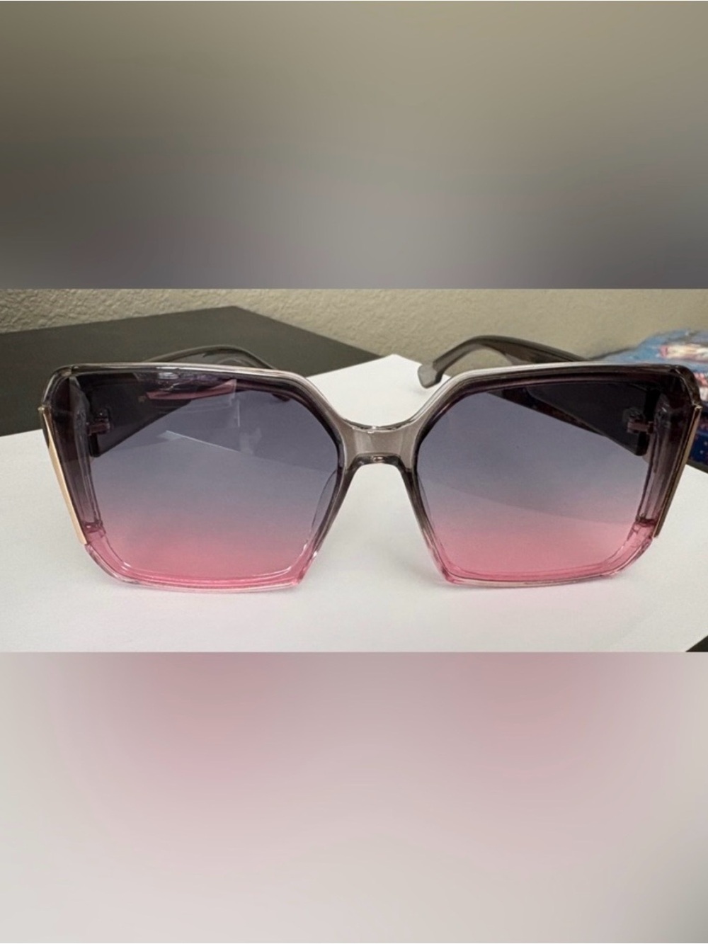 Stylish Gradient Square Sunglasses - Pink